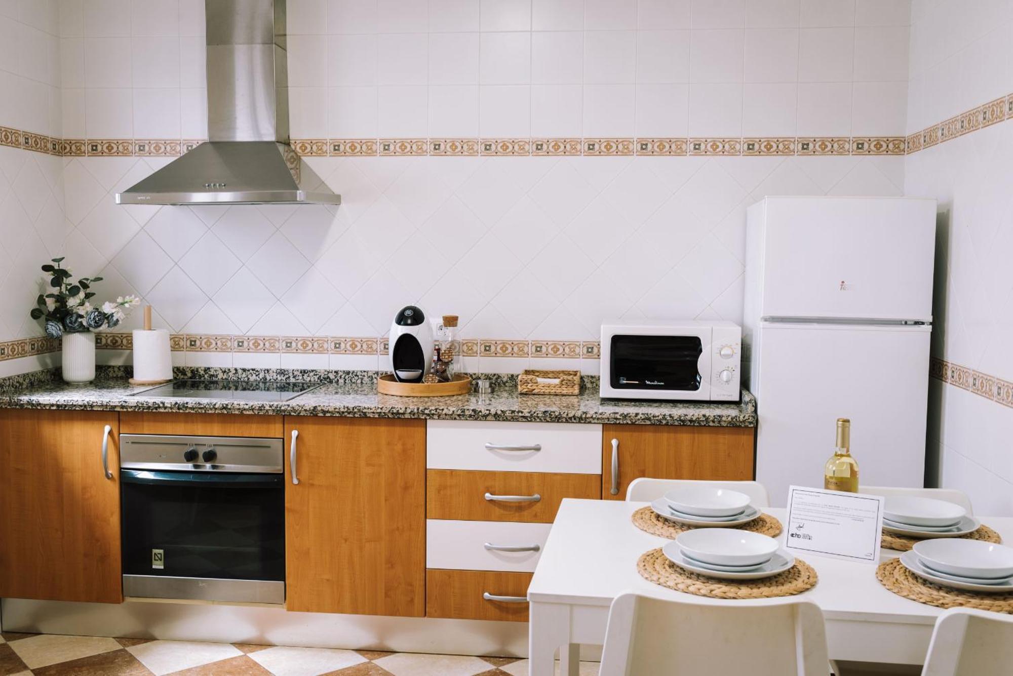 Echo Suites Nervion Sevilla Buitenkant foto