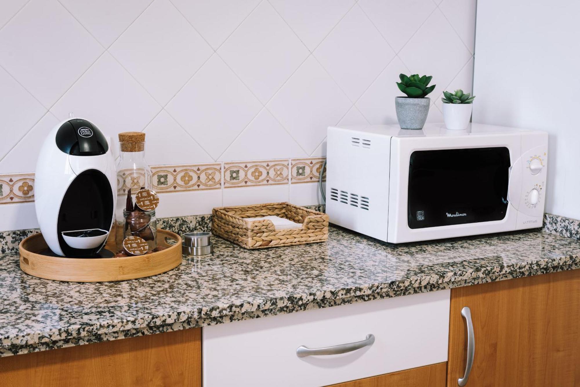 Echo Suites Nervion Sevilla Buitenkant foto