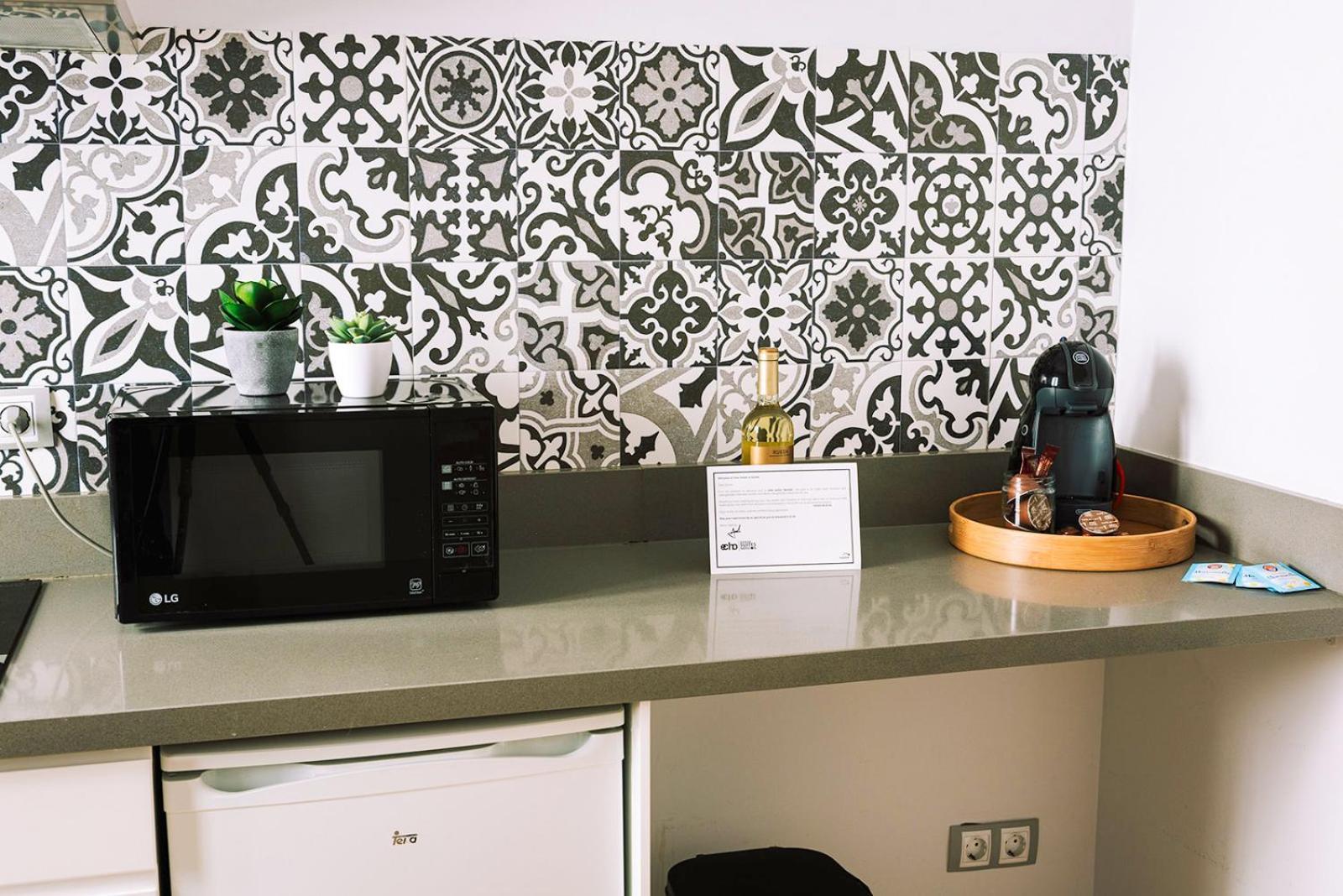 Echo Suites Nervion Sevilla Buitenkant foto